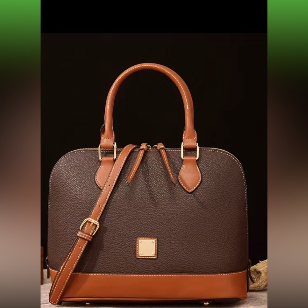 🥳 COFFEE COLOR FAUX LEATHER XBODY BAG